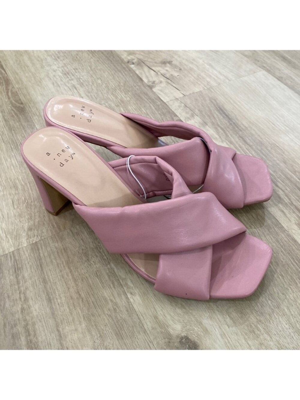 NEW Women’s A New Day Clementine Heeled Sandals - Picture 3 of 3